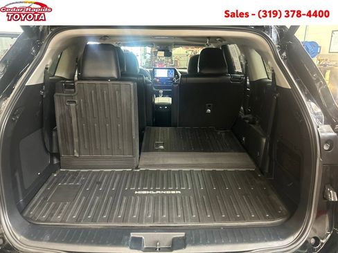 Certified 2022 Toyota Highlander Limited image 26