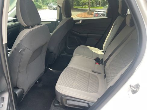 Used 2021 Ford Escape SE image 23
