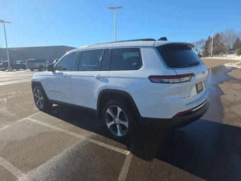 Used 2023 Jeep Grand Cherokee L Limited w/ Luxury Tech Group II image 4