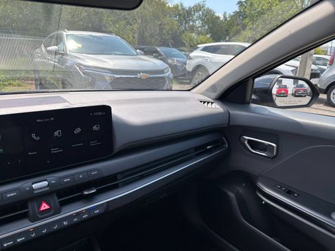 Used 2025 Kia K4 FWD image 34