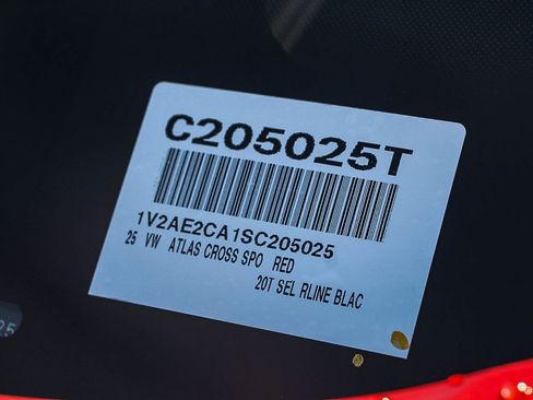 Used 2025 Volkswagen Atlas Cross Sport SEL R-Line image 26