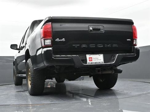 Certified 2023 Toyota Tacoma SR AWD/4WD image 34