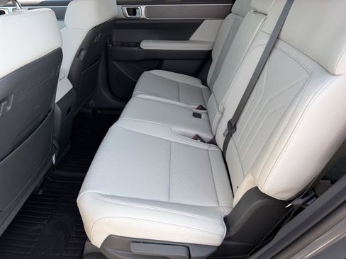 Used 2026 Hyundai Santa Fe SEL FWD image 7