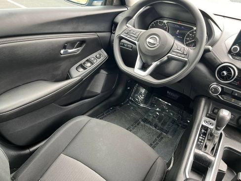 Used 2025 Nissan Sentra SV FWD image 39