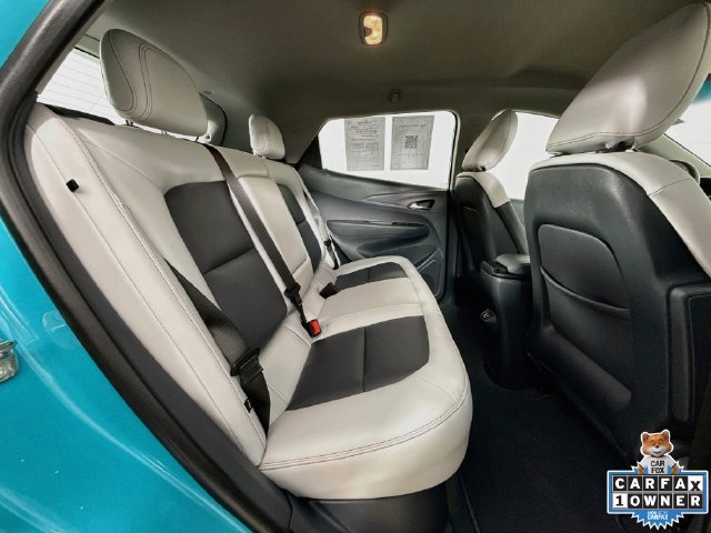 Used 2021 Chevrolet Bolt Premier w/ Infotainment Package FWD image 27