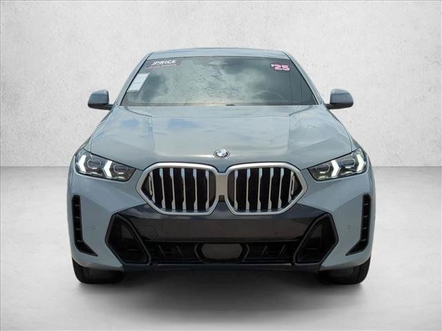 Used 2025 BMW X6 xDrive40i AWD/4WD image 2