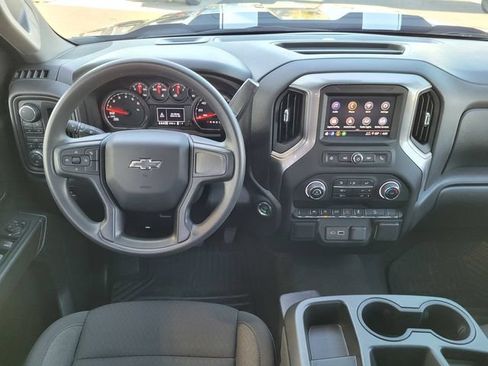 Used 2025 Chevrolet Silverado 1500 Custom Trail Boss w/ LPO, Dark Essentials Package AWD/4WD image 7