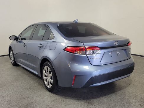 Used 2022 Toyota Corolla LE image 5