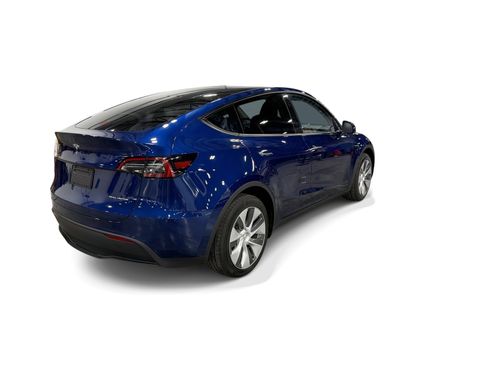 Certified 2023 Tesla Model Y Long Range AWD/4WD image 6