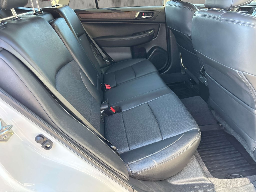 Used 2016 Subaru Outback 2.5i Limited AWD/4WD image 17