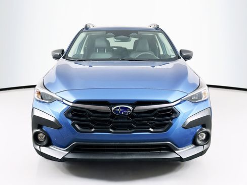 Used 2024 Subaru Crosstrek 2.0i Premium image 2