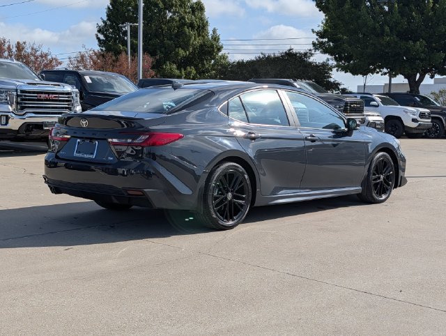 Used 2025 Toyota Camry SE w/ Convenience Package FWD image 6