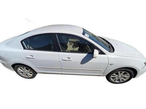 Used 2007 MAZDA MAZDA3 i Touring FWD image 7