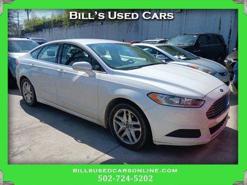 Used 2014 Ford Fusion SE FWD image 1