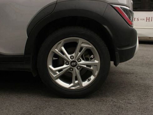 Used 2022 Hyundai Kona SEL image 9