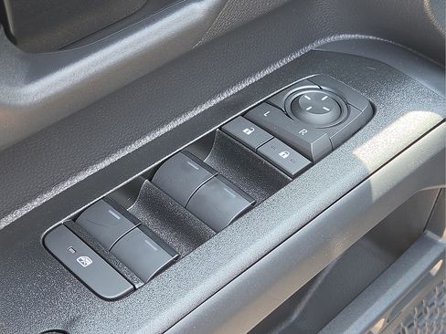 New 2026 Toyota 4Runner TRD Off-Road AWD/4WD image 18