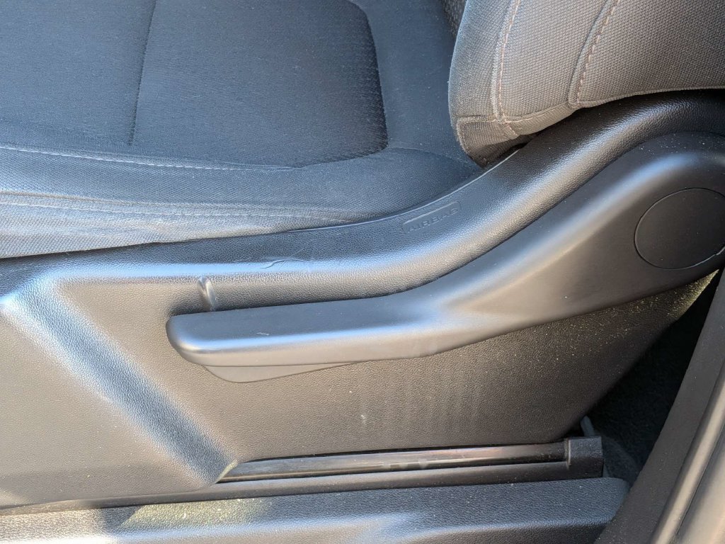 Used 2022 Chevrolet Silverado 1500 Custom w/ Safety Confidence Package RWD image 19