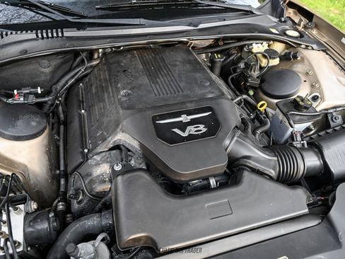Used 2005 Ford Thunderbird RWD image 22
