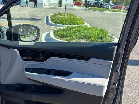 Certified 2024 Honda Odyssey Elite image 9