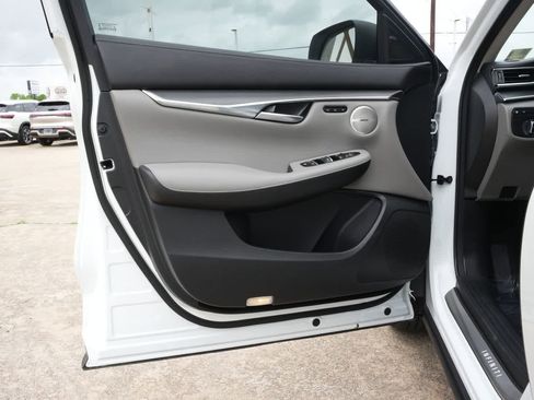 Used 2025 INFINITI QX50 Luxe AWD/4WD image 18