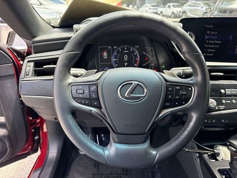 Certified 2022 Lexus ES 350 w/ Premium Package FWD image 14