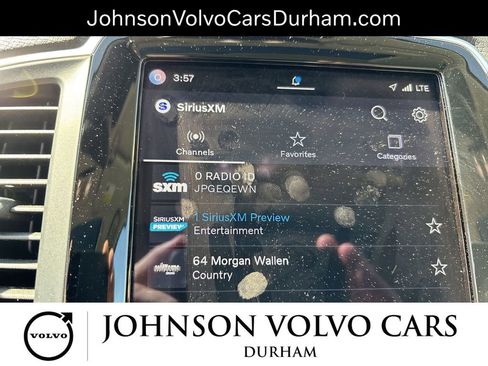 Used 2024 Volvo XC90 B5 Core w/ Protection Package Premier AWD/4WD image 12