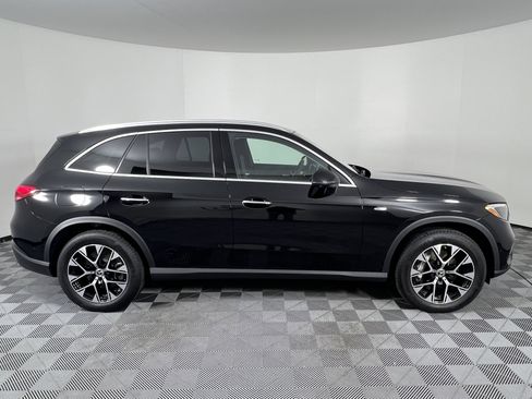 Used 2025 Mercedes-Benz GLC 350e 4MATIC image 14