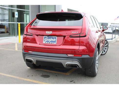 Used 2019 Cadillac XT4 Premium Luxury image 25