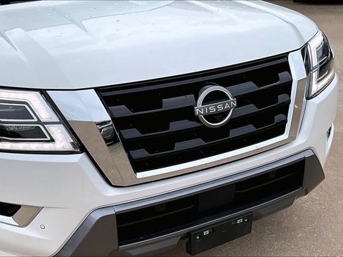 Used 2024 Nissan Armada SL w/ Cargo Package image 29