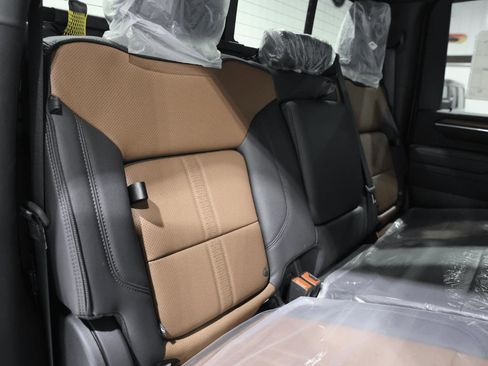 Used 2025 Chevrolet Silverado 2500 High Country w/ Technology Package image 57