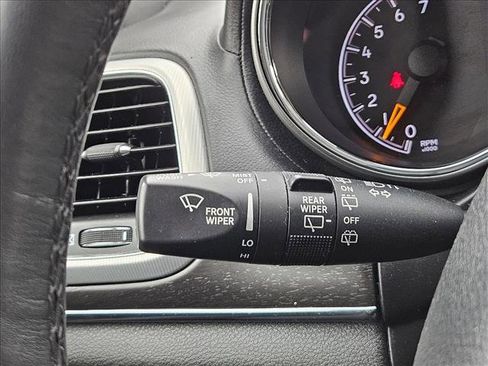 Used 2018 Jeep Grand Cherokee Limited AWD/4WD image 23