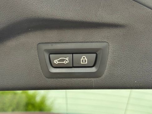 Certified 2023 BMW X7 M60i w/ Executive Package image 17