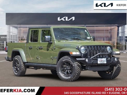 Used 2021 Jeep Gladiator Willys image 1