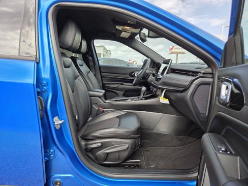 New 2026 Jeep Compass Latitude image 19