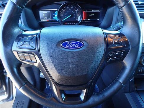 Used 2017 Ford Explorer XLT w/ Equipment Group 202A image 14