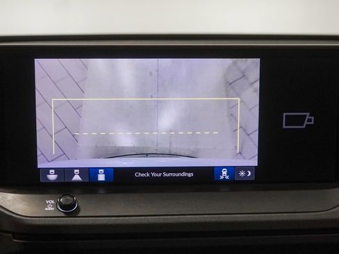 Used 2025 Honda Accord Sport image 30