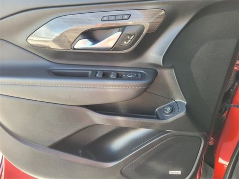 Used 2022 GMC Terrain Denali image 21