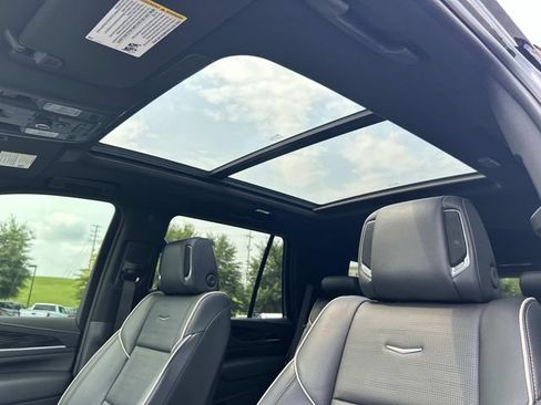 Used 2022 Cadillac Escalade Sport w/ Touring Package AWD/4WD image 22