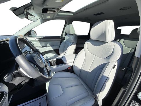 Used 2024 Hyundai Palisade SEL w/ Premium Package image 36