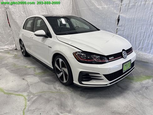 Used 2018 Volkswagen GTI SE w/ SE Leather Package image 2