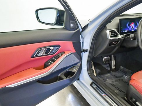 Certified 2023 BMW M340i xDrive w/ Premium Package image 31