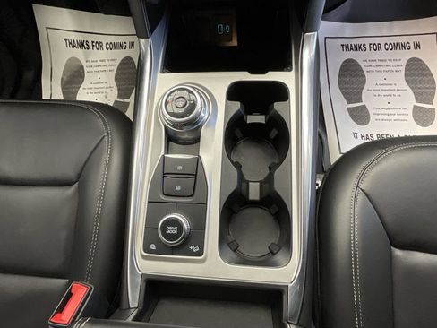 Used 2023 Ford Explorer XLT w/ Equipment Group 202A image 11