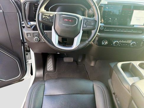 Used 2024 GMC Sierra 1500 SLT AWD/4WD image 16
