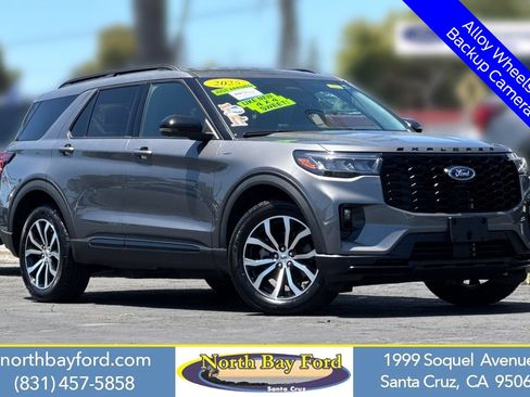 Certified 2025 Ford Explorer ST-Line AWD/4WD image 1