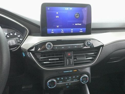 Used 2021 Ford Escape SE image 16