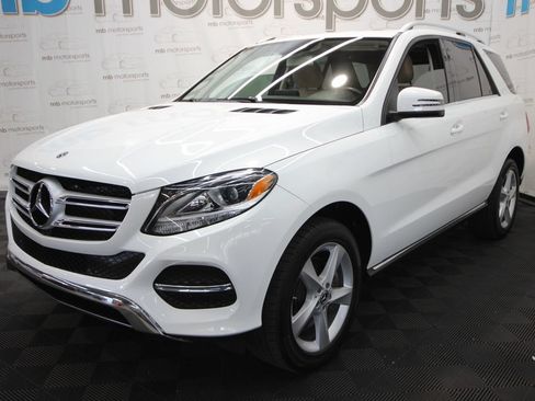 Used 2019 Mercedes-Benz GLE 400 4MATIC image 1