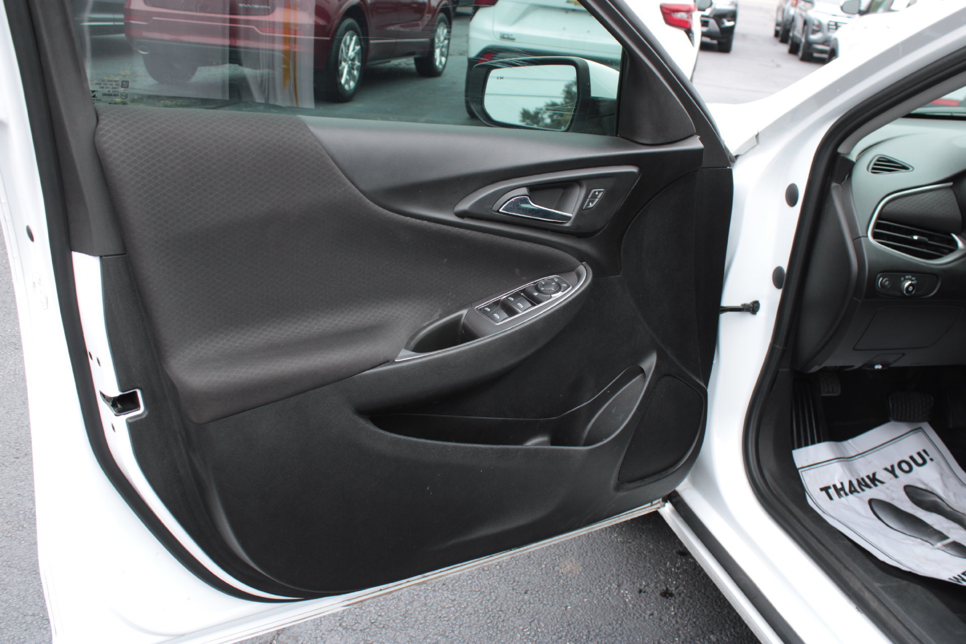 Used 2021 Chevrolet Malibu LS FWD image 12