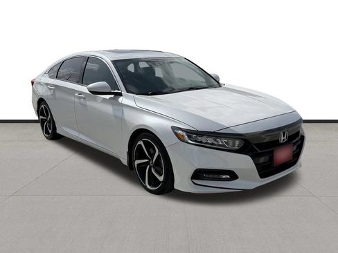 Used 2020 Honda Accord Sport image 3