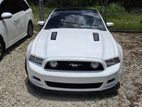 Used 2013 Ford Mustang GT w/ Brembo Brake Pkg RWD image 2