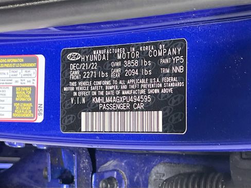 Used 2023 Hyundai Elantra SEL image 29